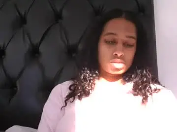 Chaturbate Best live sex cam show of indanbella19