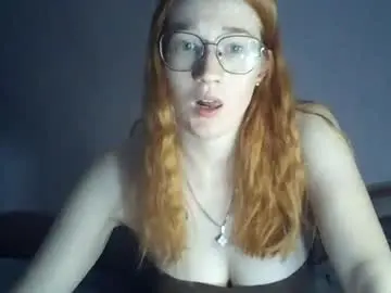 Chaturbate Sex Chat of eveliina_shy