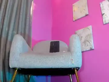 Chaturbate Live Porn of emily_oxx