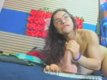Chaturbate Live Sex Cam of rosse_25