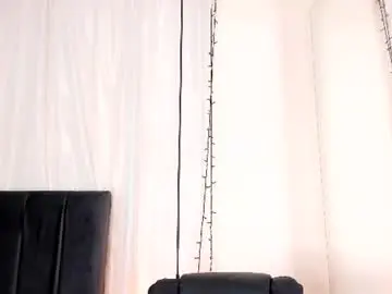 Chaturbate Live Sex Cam of ambar_gh1