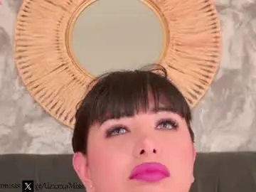 Chaturbate Watch Live Sex Cams of _miss_alexxxa