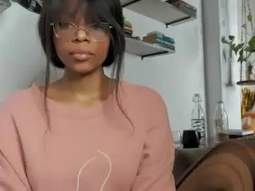 Chaturbate Free Live Porn of bellahproudly