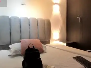 Chaturbate Adult Webcam of alaskaflowers_