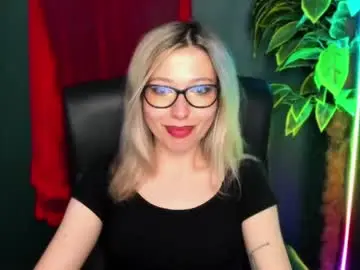 Chaturbate Adult Video Chat of heidi_pleasure