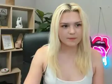 Chaturbate Adult Video Chat of lilysweetxo