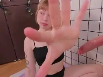 Chaturbate Live Sex Cam of wintershy