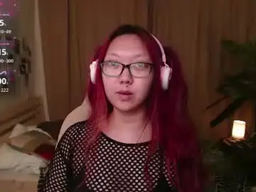 Chaturbate Live Sex Cam of marine_vact