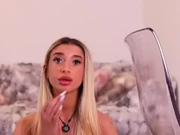 Chaturbate Free Porn Cam of odettexo