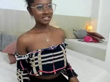Chaturbate Live Sex Cam of mara_sinclair