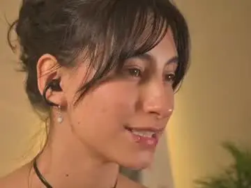 Chaturbate Best live sex cam show of mavii__