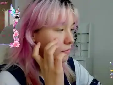 Chaturbate Watch Live Sex Cams of emilytrase