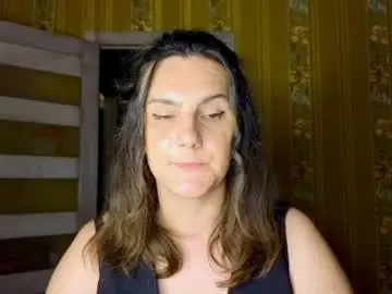 Chaturbate Live Sex Cam of hey_buddie