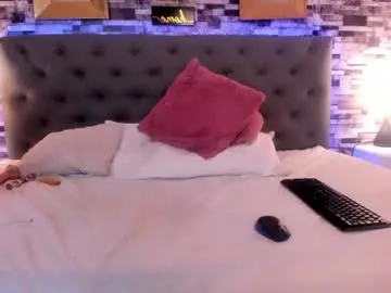 Chaturbate Best live sex cam show of yeseniaa_25