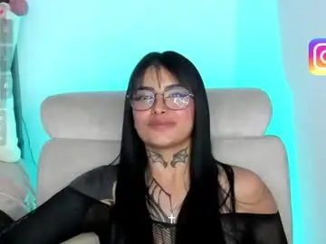 Chaturbate Live Sex Cam of hinataweed01