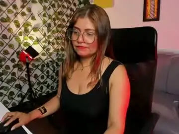 Chaturbate Sex Cam of laura_marttin