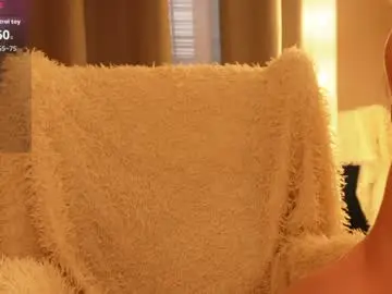 Chaturbate Best live sex cam show of gloriamillss