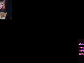 Chaturbate Live Sex Cam of linddamortt