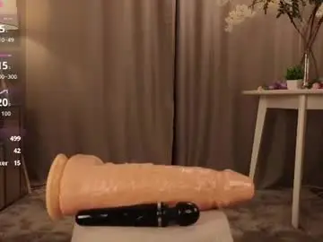 Chaturbate Live Sex Cam of tinastevenson
