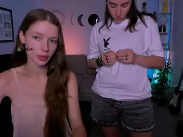 Chaturbate Live Sex Cam of daisy_baby_