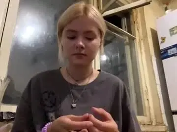 Chaturbate Free Porn Cam of richellearmentrout