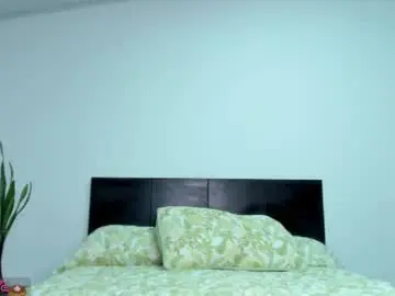 Chaturbate Free Porn Cam of sarahredi