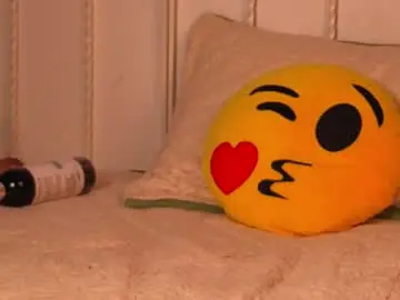 Chaturbate Live Porn of valkyria12