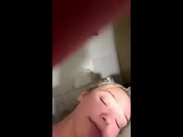 Chaturbate Sex Cam of slavgirll