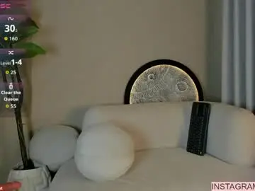 Chaturbate Live Porn of emily_huddson_