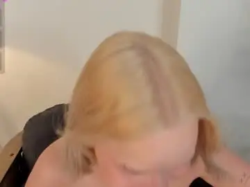 Chaturbate Free Porn Cam of shy_nikka_4you