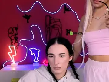Chaturbate Live Sex Cam of alexa_bonni
