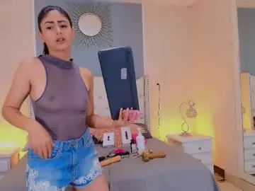Chaturbate Nude Webcam of elizabeth_santos1