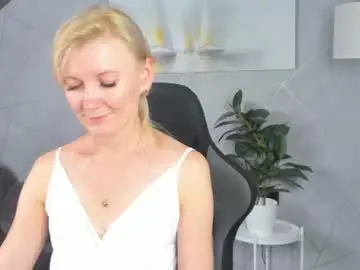 Chaturbate Adult Webcams of julie_lucasss