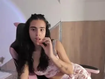 Chaturbate Live Sex of summer_09