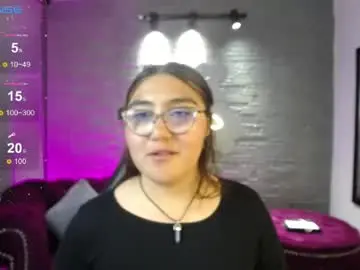 Chaturbate Free Porn Cam of diamondfox_m