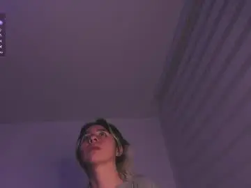 Chaturbate Live Sex Cam of kxss_krawl