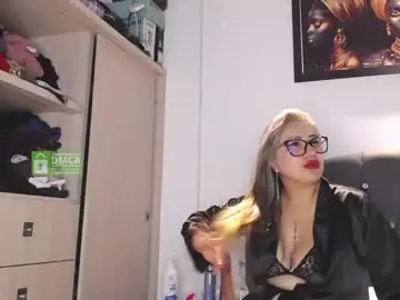 Chaturbate Live Sex Cam of im_shantal