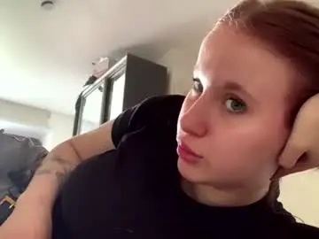 Chaturbate Live Sex Cam of shawntaarnsberger