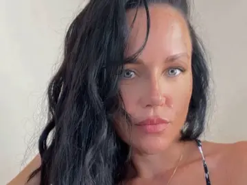 Imlive Live Sex of AriellaKiss