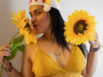 Imlive Free Porn Cam of YarelyJackson