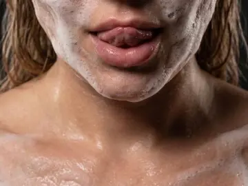 Imlive Free Porn Cam of ElleRoyale