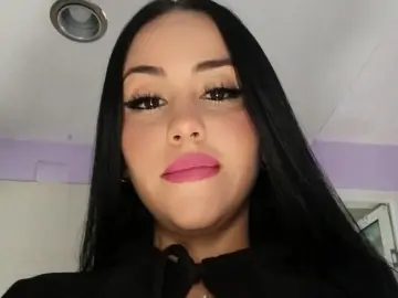 Imlive Free Porn Cam of Maya_Noir