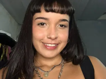 Imlive Live Sex Cam of KuromiLops