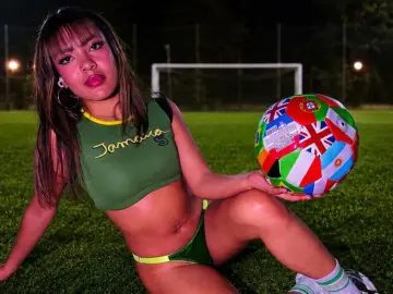 Livejasmin Live Sex of KarinaShienzs