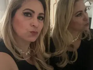 Myfreecams Live Sex Cam of Xx_Elena