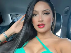 Myfreecams Watch Live Sex Cams of Elliesantos