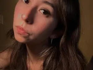 Myfreecams Live Sex Cam of Marisols