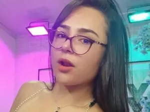 Myfreecams Sex Cam of Tiara_rr