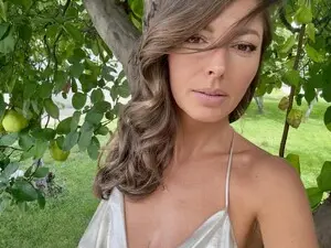Myfreecams Private Sex Chat of Nikolle_01