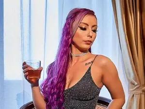 Myfreecams Best Webcam of NicoleJonnes